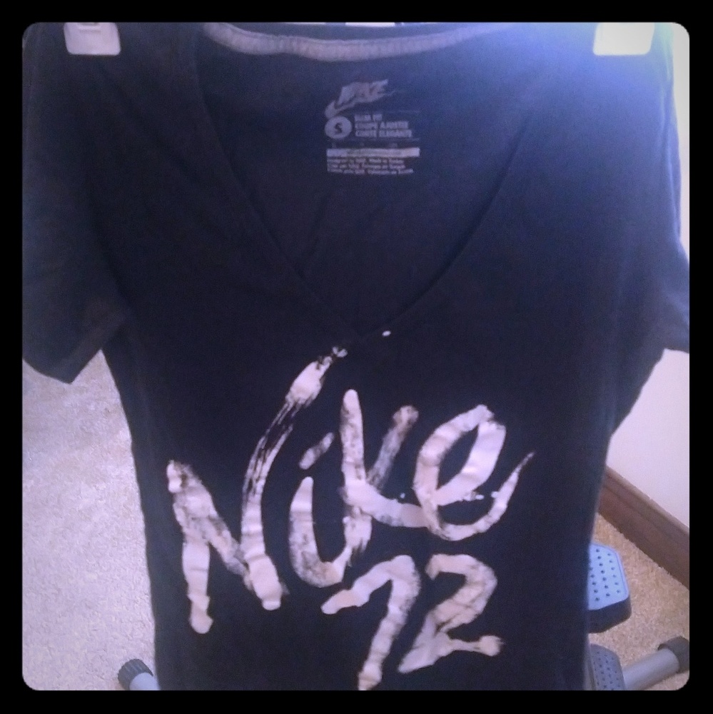 Ladies Nike fitted t shirt